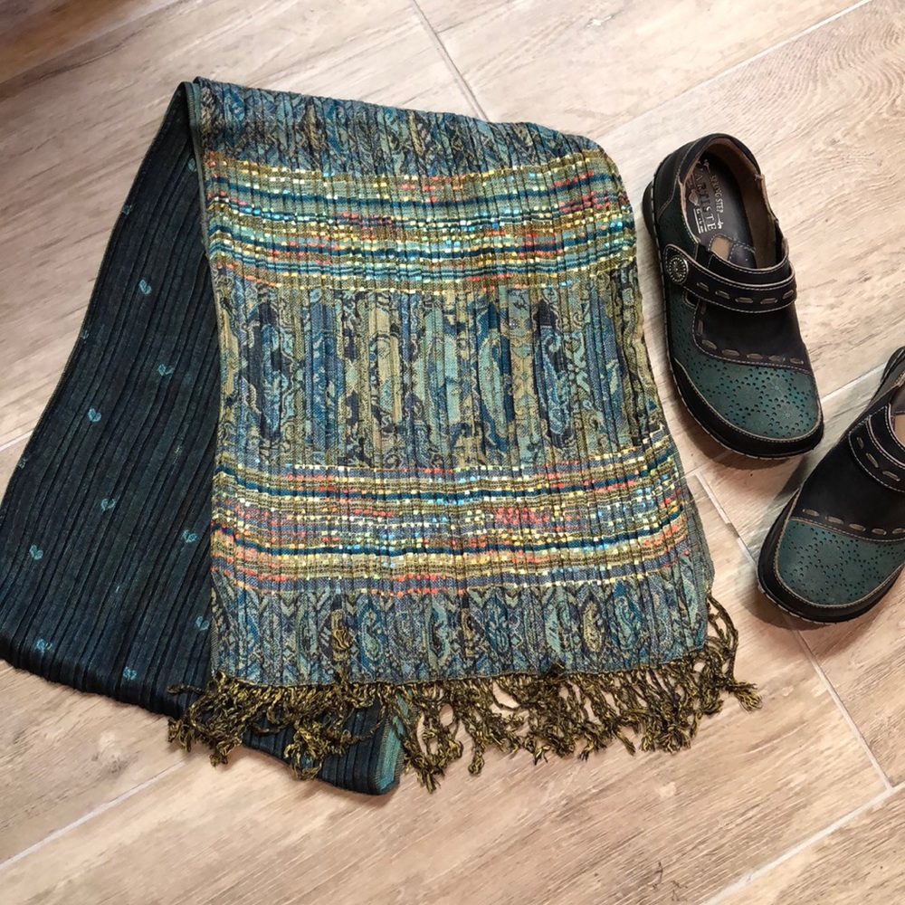 Santa Fe Scarf/Wrap - Picture 7 of 7